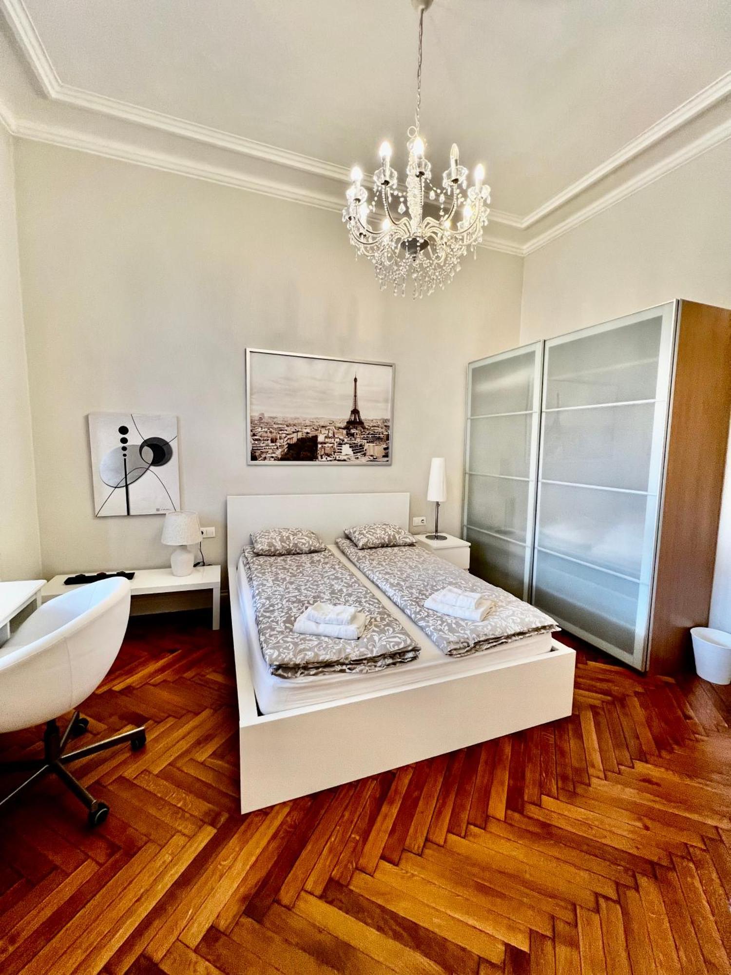 Four Reasons Apartamento